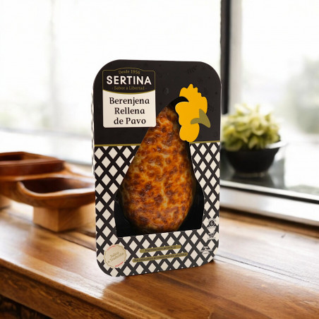 Berenjena rellena de carne de pavo. Lista para calentar | Sertina